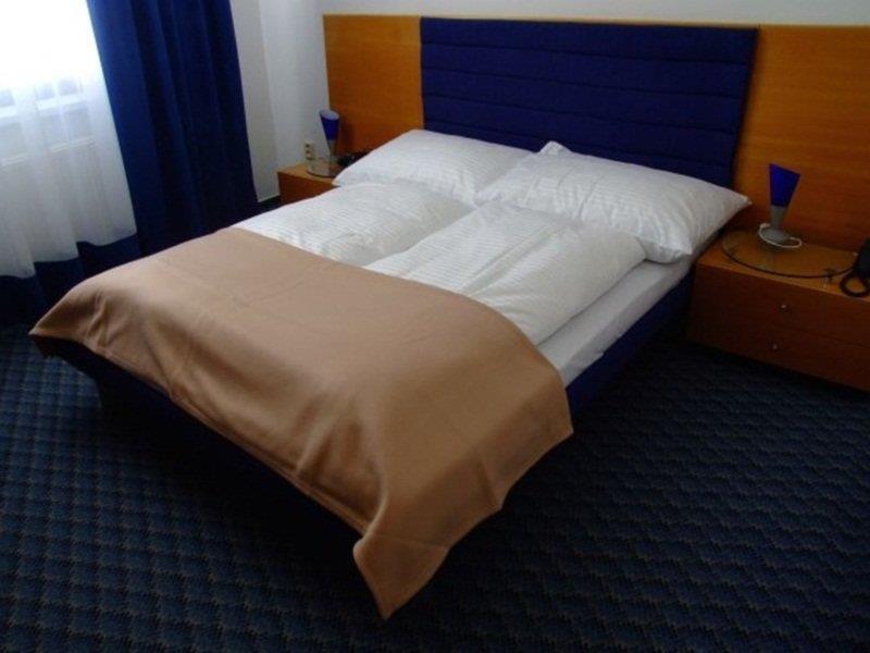 President Hotel Братислава Номер фото