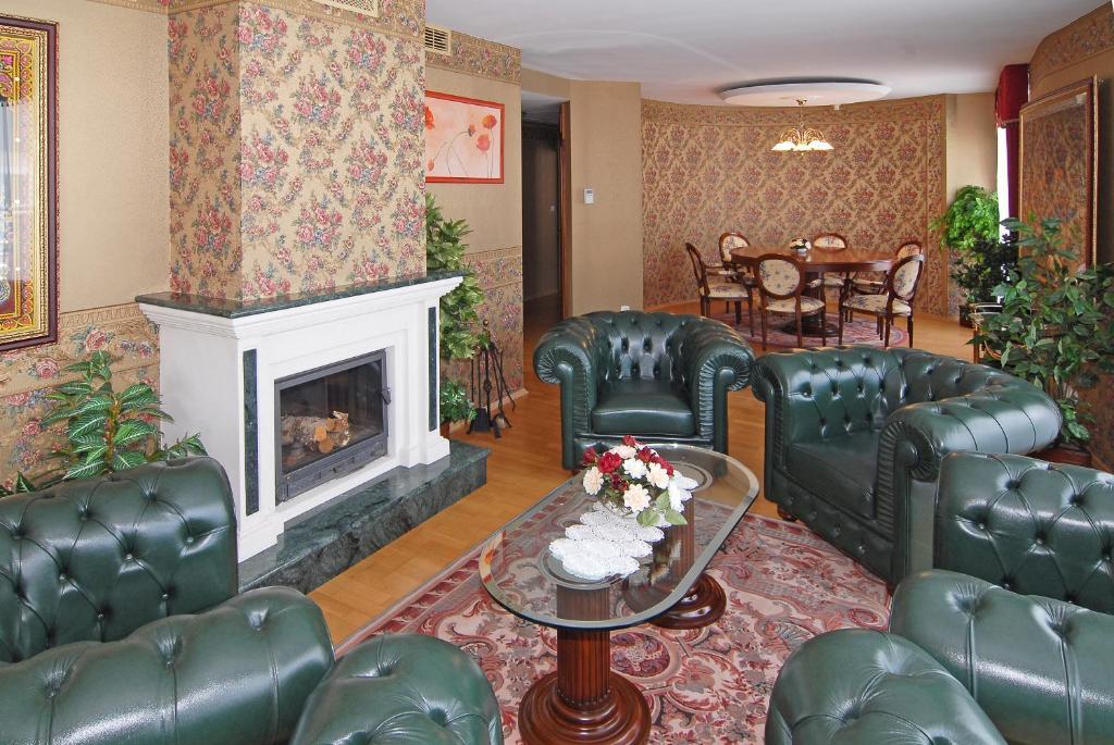 President Hotel Братислава Экстерьер фото